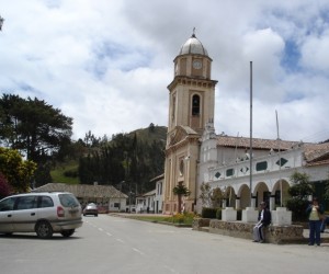 Plaza Iza. Fuente Uff.Travel